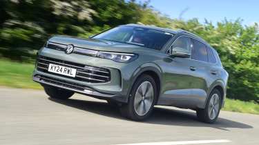 Volkswagen Tiguan - front tracking